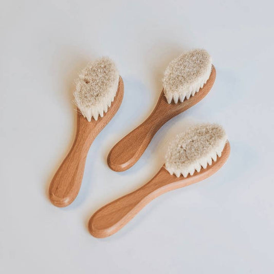Giften Market – Baby’s First Hairbrush in Beechwood (Natural & Gentle)